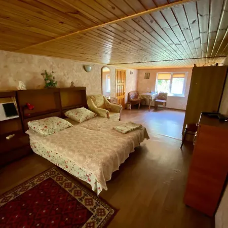 Guest house Гостевой Домик Недалеко От Моря *